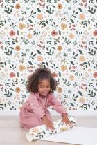 decorer-chamber-enfant-papier-peint-floral-silhouettes