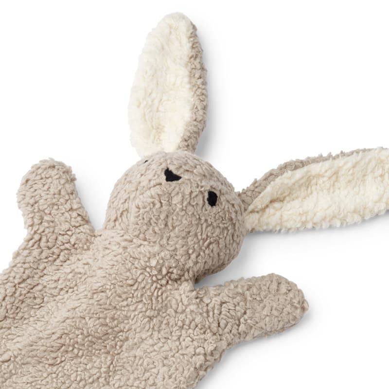 Doudou girafe en coton bio de Wee Gallery