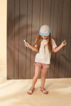 mignonne-corde-a-sauter-pour-jouer-a-la-recreation