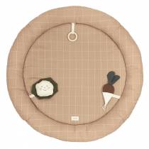 Un tapis déveil moelleux et sécurisé avec contour relevable, pour accompagner bébé dans ses premières découvertes.